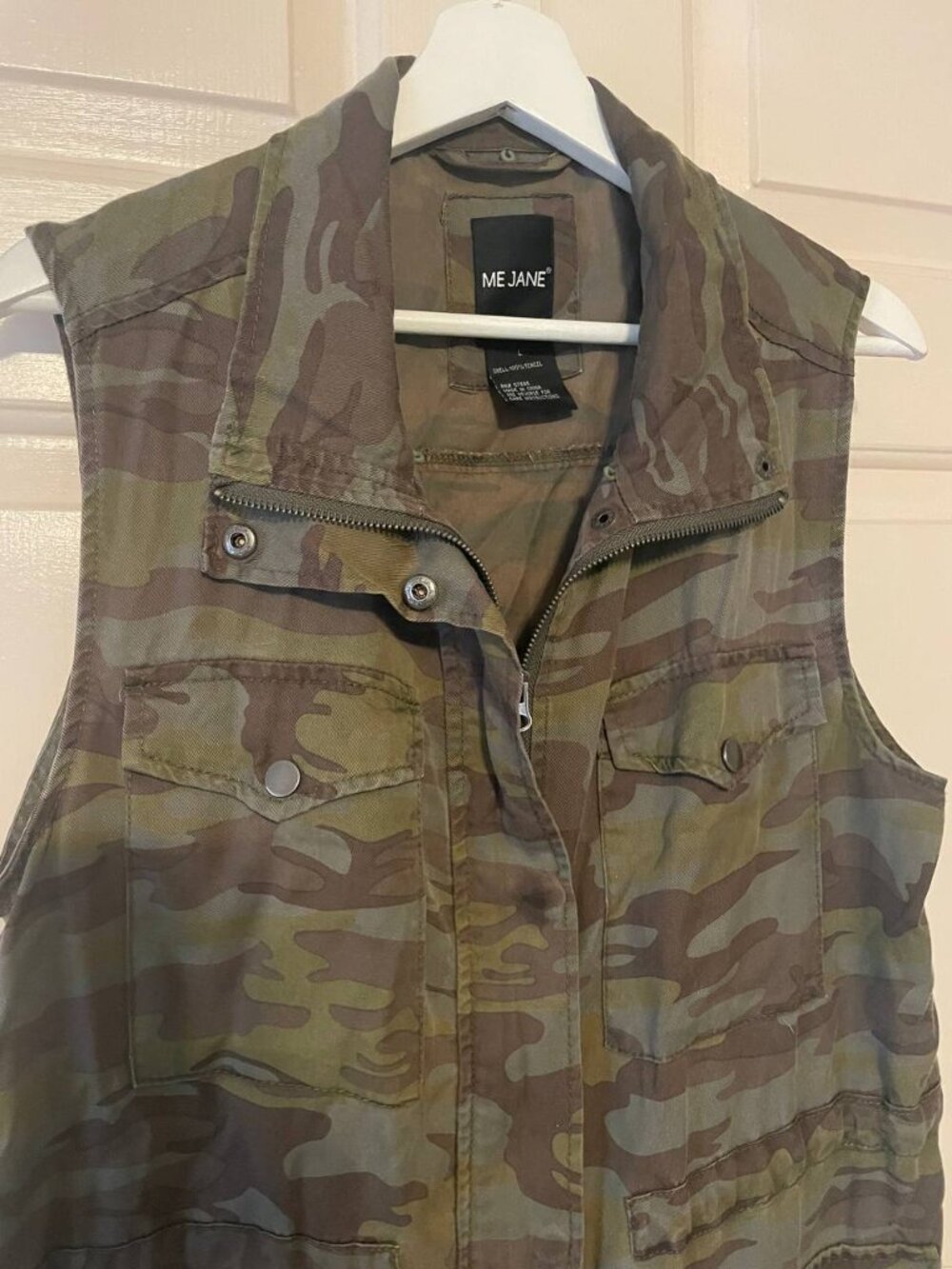 ME JANE L Camo Utility Vest - Streetwear Gorpcore Sleeveless Layering Piece - Picture 4 of 6